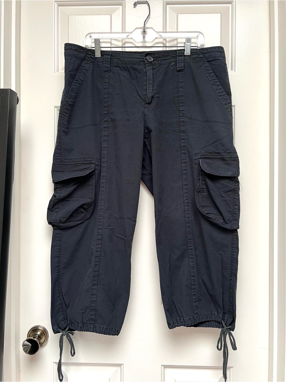 Karen Kane black cargo pants